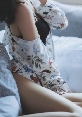 女生说疼男生越扎的游戏_国语版完整版