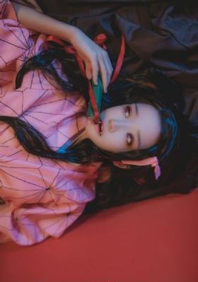 亚洲综合偷拍一区_BD英语免费高清观看